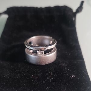 Elegant Silver Ring with Crystal Accent
